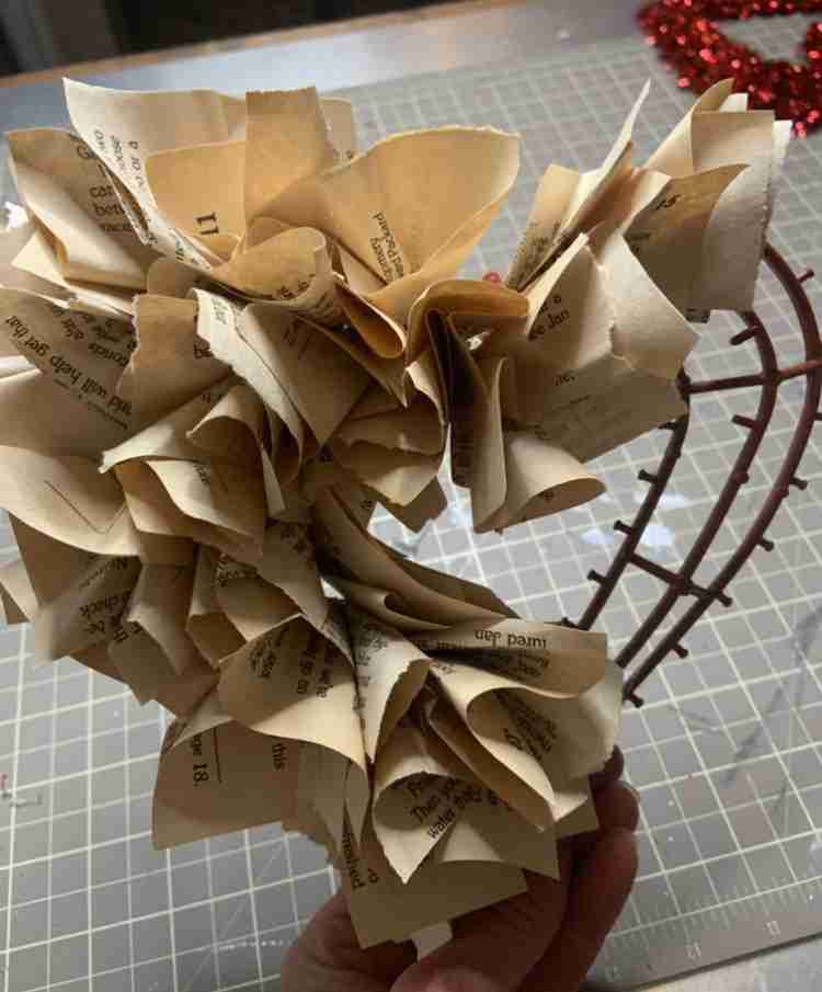 neutral book page heart